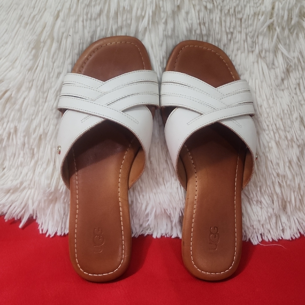 UGG Kenleigh Leather Slide Sandals